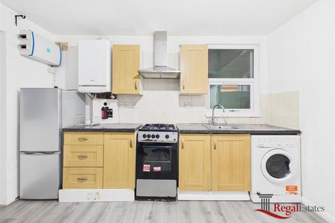 1 bedroom flat to rent, Cobbold Road, Willesden, NW10 9SU