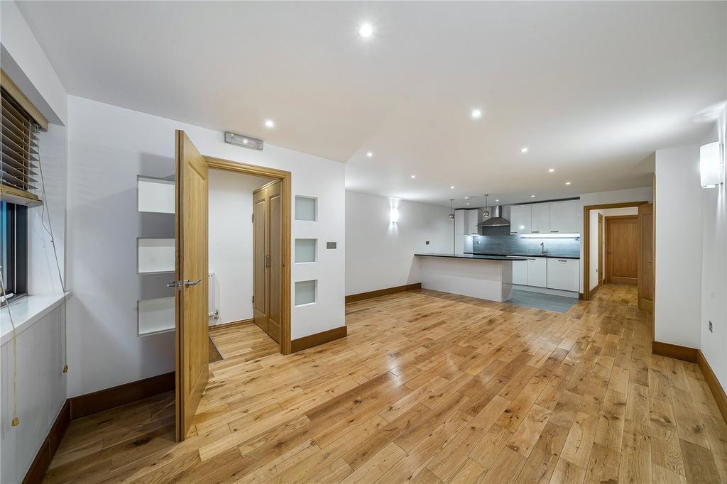 Reception/Kitchen