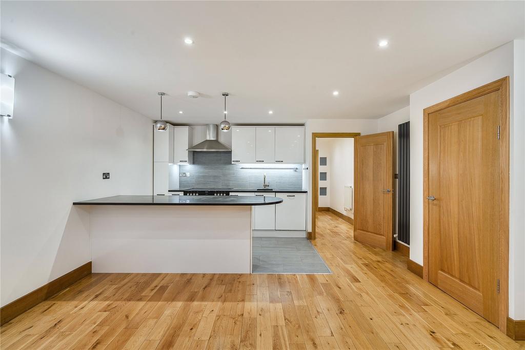 Reception/Kitchen