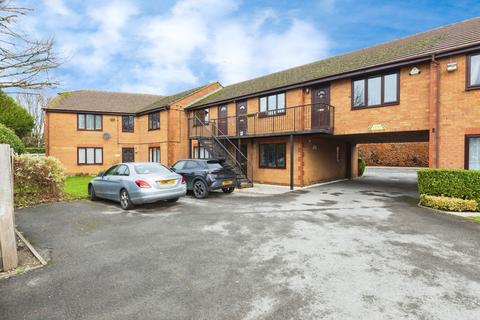 1 bedroom flat for sale, Coopers Court, Moorfield Road, Brockworth, Gloucester, GL3