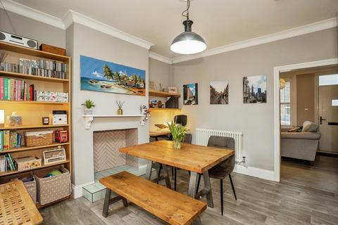 undefined, West Avenue, West Bridgford, Nottinghamshire, NG2