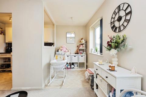 undefined, Woodford Court, Chequers Road, Gloucester, Gloucestershire, GL4