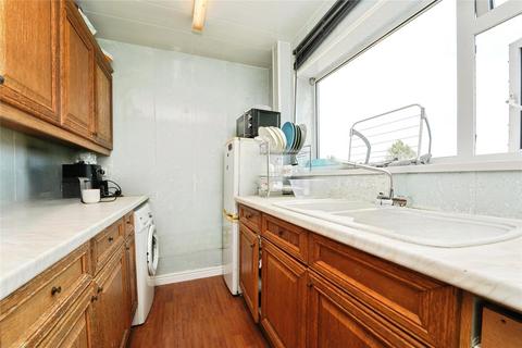 undefined, Hucclecote Road, Gloucester, Gloucestershire, GL3