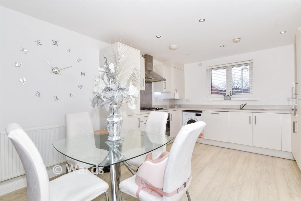 Lounge/Kitchen