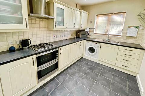 undefined, Leys Close, Aylesbury, Buckinghamshire, HP19