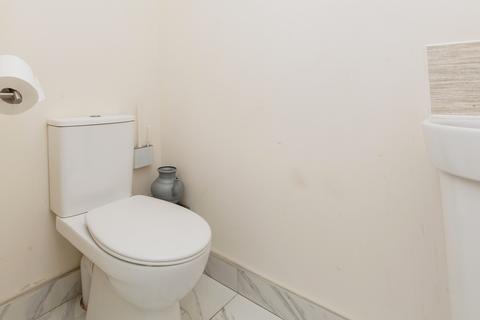 3 bedroom semi-detached house for sale, Restharrow Road, AYLESBURY, Buckinghamshire, HP22