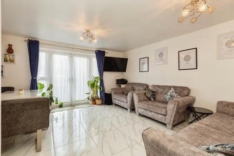 3 bedroom semi-detached house for sale, Restharrow Road, AYLESBURY, Buckinghamshire, HP22