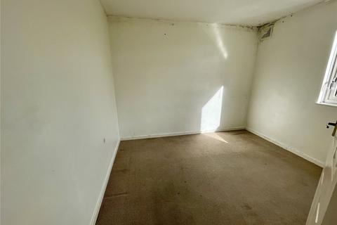 2 bedroom flat for sale, Bishops Walk, Aylesbury, Buckinghamshire, HP21