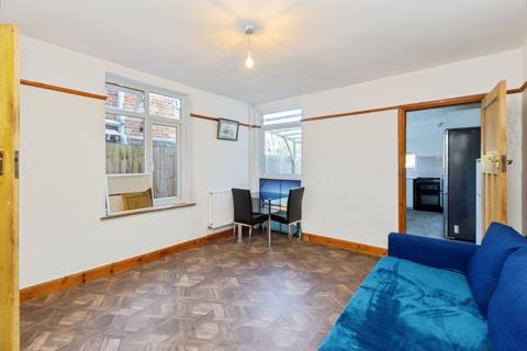 undefined, Northern Road, Aylesbury, Buckinghamshire, HP19