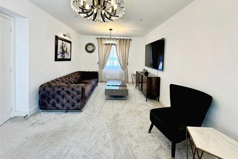 4 bedroom townhouse for sale, Armstrongs Fields, Broughton, Aylesbury, Buckinghamshire, HP22