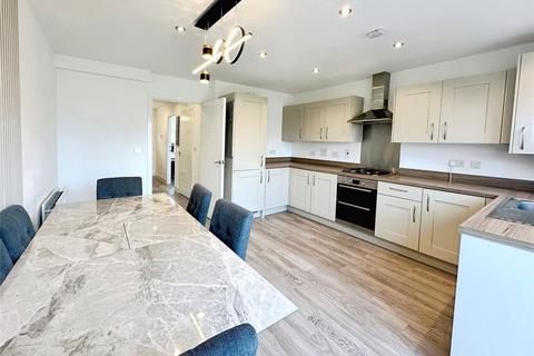4 bedroom townhouse for sale, Armstrongs Fields, Broughton, Aylesbury, Buckinghamshire, HP22
