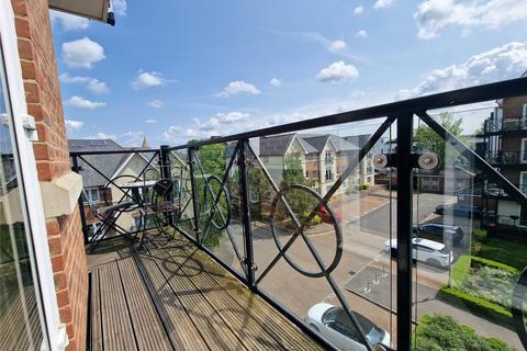 2 bedroom flat for sale, Viridian Square, Aylesbury, Buckinghamshire, HP21