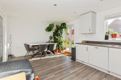 4 bedroom detached house for sale, Blue Rock Drive, Aylesbury, Buckinghamshire, HP18