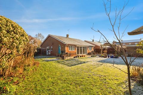 undefined, Manor Farm Close, Weston Turville, Aylesbury, Buckinghamshire, HP22