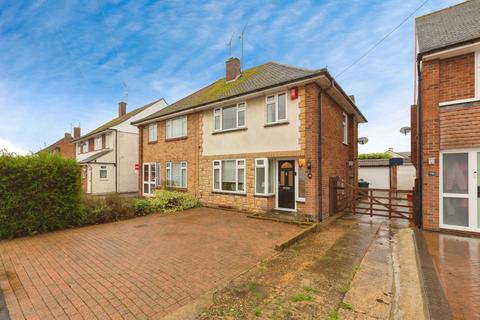 3 bedroom semi-detached house for sale, Westmorland Avenue, Aylesbury, Buckinghamshire, HP21