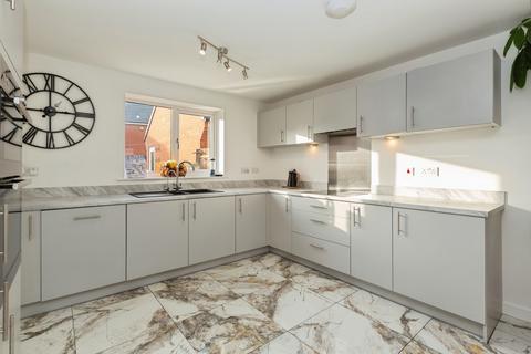 4 bedroom house for sale, Olympia Way, Aylesbury, Buckinghamshire, HP18