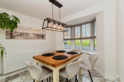 4 bedroom house for sale, Olympia Way, Aylesbury, Buckinghamshire, HP18