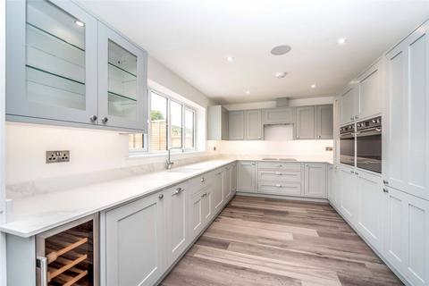 2 bedroom flat for sale, Church Street, Clifton, Shefford, Bedfordshire, SG17