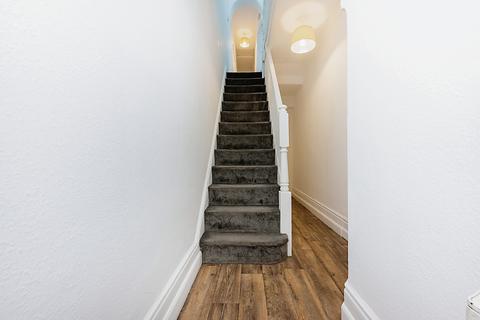 2 bedroom flat for sale, Clarendon Street, Bedford, MK41