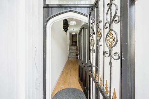 3 bedroom flat for sale, Ashburnham Road, Bedford, Bedfordshire, MK40