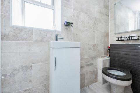 3 bedroom flat for sale, Ashburnham Road, Bedford, Bedfordshire, MK40