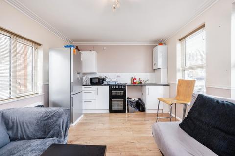 undefined, Goldington Avenue, Bedford, Bedfordshire, MK40