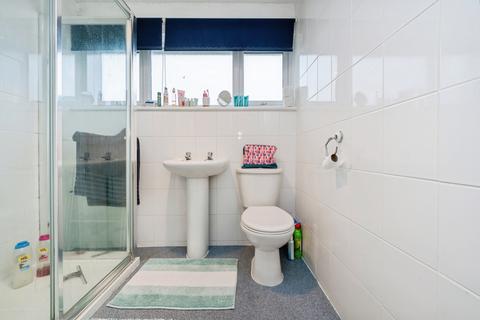 3 bedroom flat for sale, Abbott Crescent, Kempston, Bedford, Bedfordshire, MK42