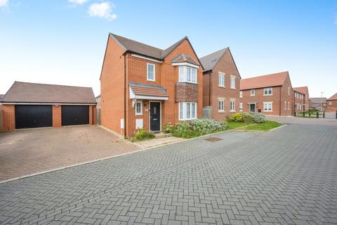 3 bedroom detached house for sale, Lacewing Drive, Biddenham, Bedford, Bedfordshire, MK40