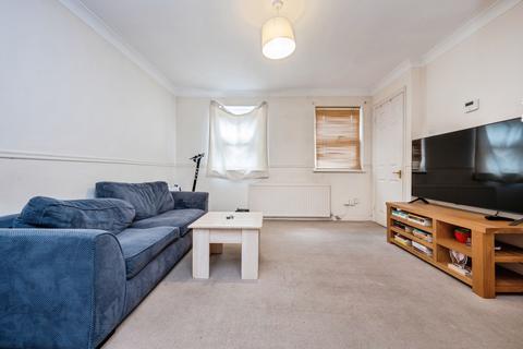 2 bedroom maisonette for sale, Ashburnham Road, Bedford, Bedfordshire, MK40