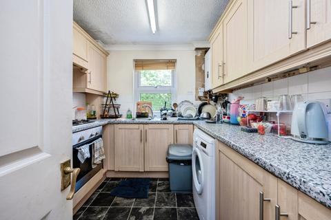 2 bedroom maisonette for sale, Ashburnham Road, Bedford, Bedfordshire, MK40