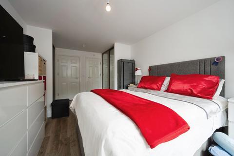 2 bedroom flat for sale, Linden Road, Bedford, Bedfordshire, MK40