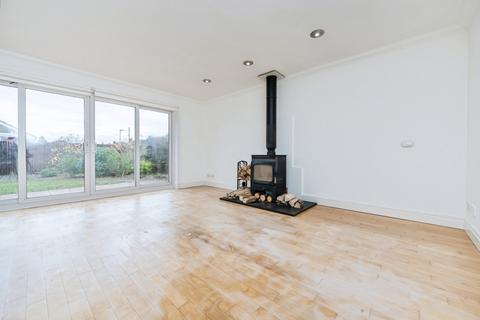 3 bedroom bungalow for sale, Heronscroft, Bedford, Bedfordshire, MK41