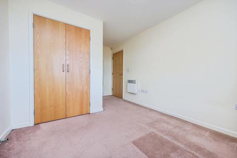 2 bedroom flat for sale, Palgrave Road, Bedford, Bedfordshire, MK42