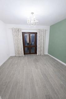 4 bedroom terraced house to rent, Wrights Road, Tower Hamlets, Tower Hamlets in E3
