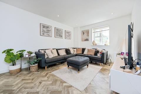 2 bedroom flat for sale, Burns Road, Shortstown, Bedford, Bedfordshire, MK42