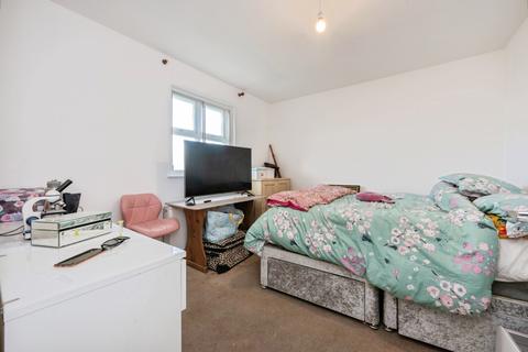undefined, Palgrave Road, Bedford, Bedfordshire, MK42