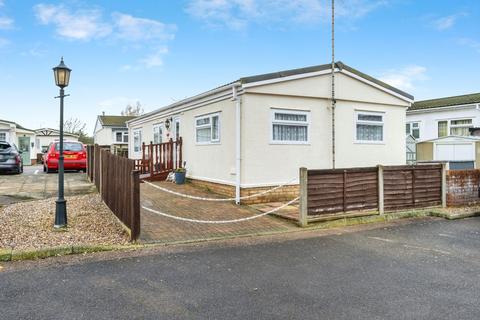 2 bedroom detached house for sale, Folly Park, High Street, Clapham, Bedford, MK41