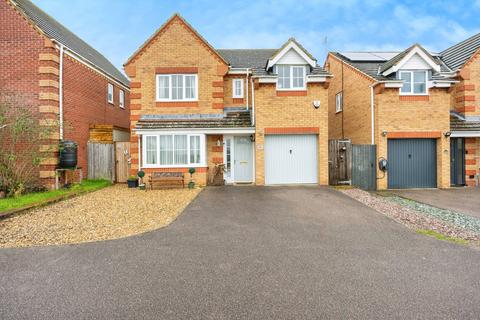 4 bedroom detached house for sale, Shackleton Close, Shortstown, Bedford, Bedfordshire, MK42
