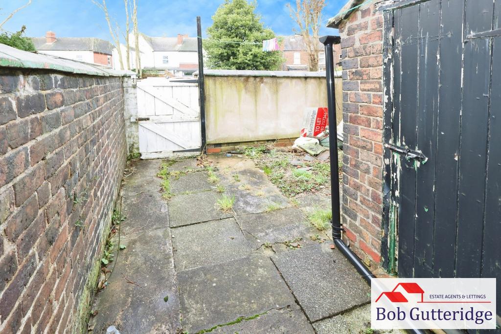 Enclosed rear yard