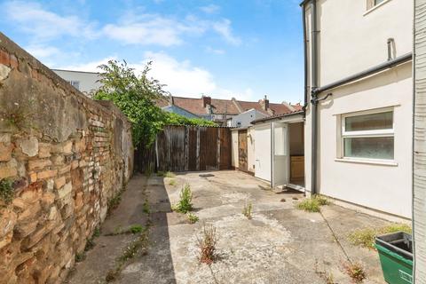 undefined, King William Street, Bristol, Somerset, BS3