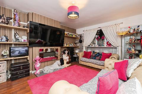 3 bedroom semi-detached house for sale, Wellgarth Walk, Bristol, Somerset, BS4