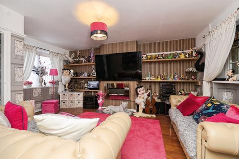 3 bedroom semi-detached house for sale, Wellgarth Walk, Bristol, Somerset, BS4