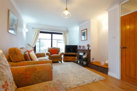 undefined, Holyoake Avenue, Barrow-In-Furness