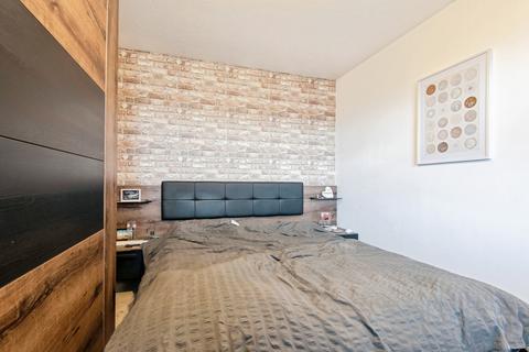 2 bedroom flat for sale, Bilberry Road, Clifton, Shefford, Bedfordshire, SG17