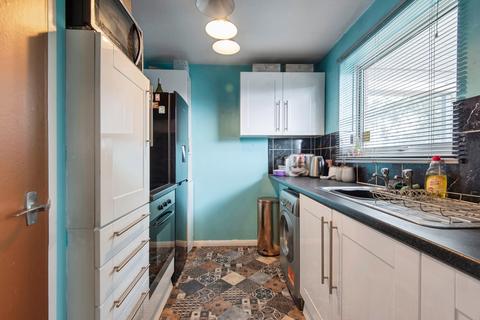 2 bedroom flat for sale, Bilberry Road, Clifton, Shefford, Bedfordshire, SG17