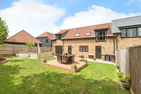 4 bedroom semi-detached house for sale, Middlefield Lane, Henlow, Bedfordshire, SG16
