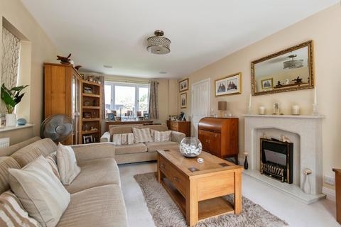 4 bedroom semi-detached house for sale, Middlefield Lane, Henlow, Bedfordshire, SG16