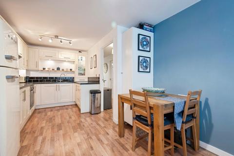 2 bedroom maisonette for sale, Coopers Yard, Paynes Park, Hitchin, Hertfordshire, SG5