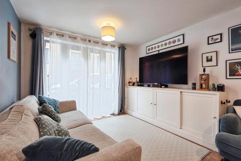 2 bedroom maisonette for sale, Coopers Yard, Paynes Park, Hitchin, Hertfordshire, SG5