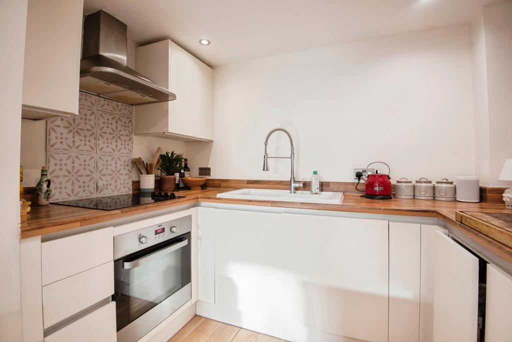 Kitchen/Lounge